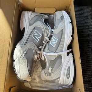 New Balance 530 Sneakers